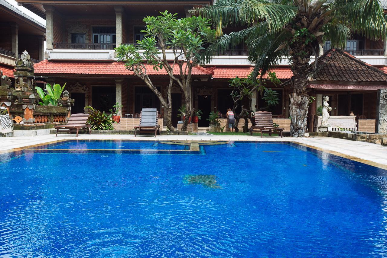 Tunjung Bali Inn Kuta Lombok Exterior foto