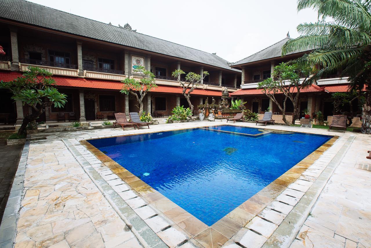 Tunjung Bali Inn Kuta Lombok Exterior foto