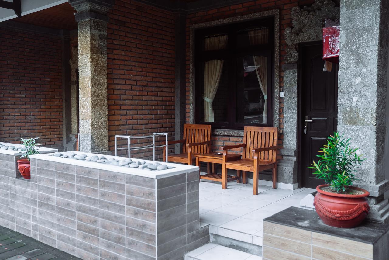 Tunjung Bali Inn Kuta Lombok Exterior foto